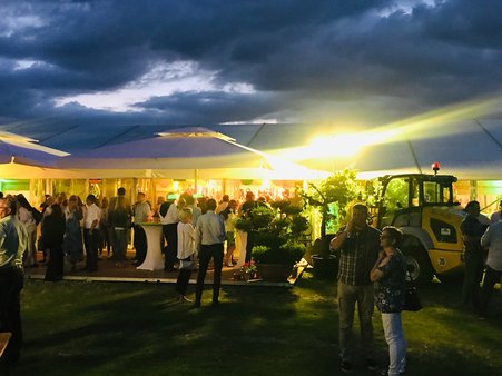 Partystimmung bei Nacht
