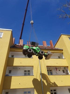 Baum- und Pflanzarbeiten auf der Baustelle Köln Ehrenfeld (