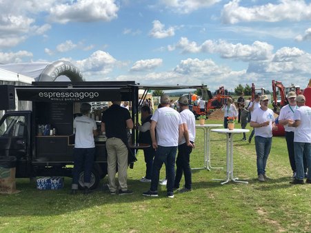 Kaffee-Spezialitäten on Tour: espressoagogo-Mobil in Aktion
