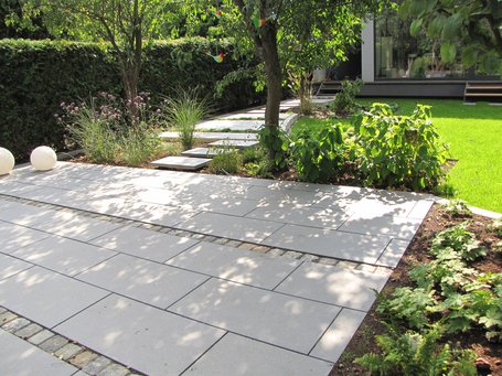 Moderner Privatgarten - Troisdorf 
