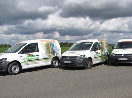 Service-Fahrzeuge